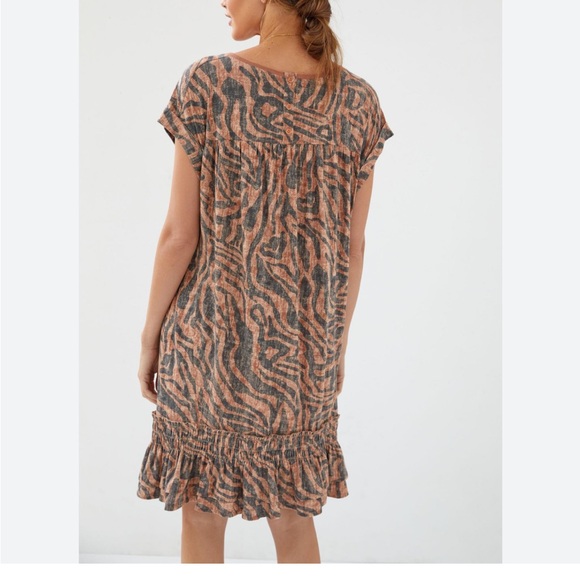 Daily Practice by Anthropologie Ruffled Mini Dress sz L NWT - Picture 3 of 10